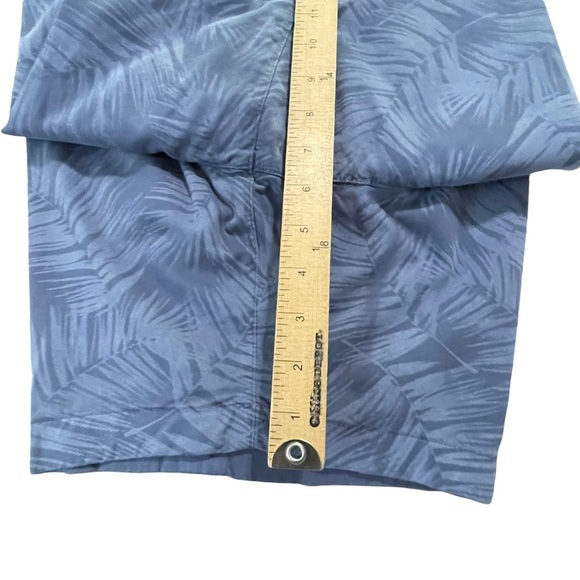 Michael Kors casual shorts size 34 - Picture 5 of 13